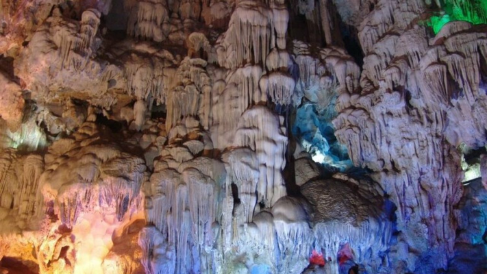 Động Trung Trang – Tiên cảnh đẹp mê hồn