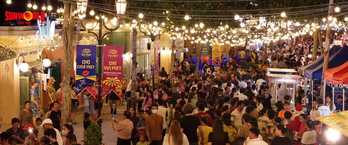 Khám phá khu chợ đêm tại Cát Bà