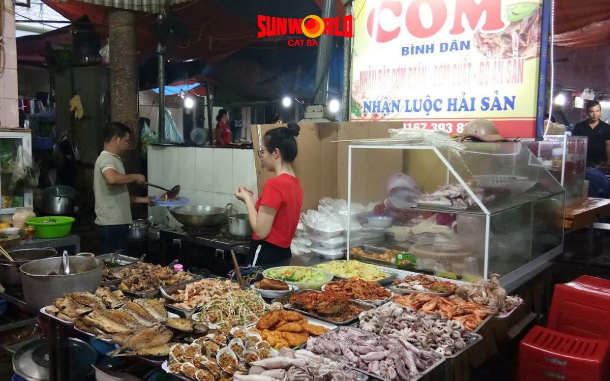 chợ hải sản cát bà