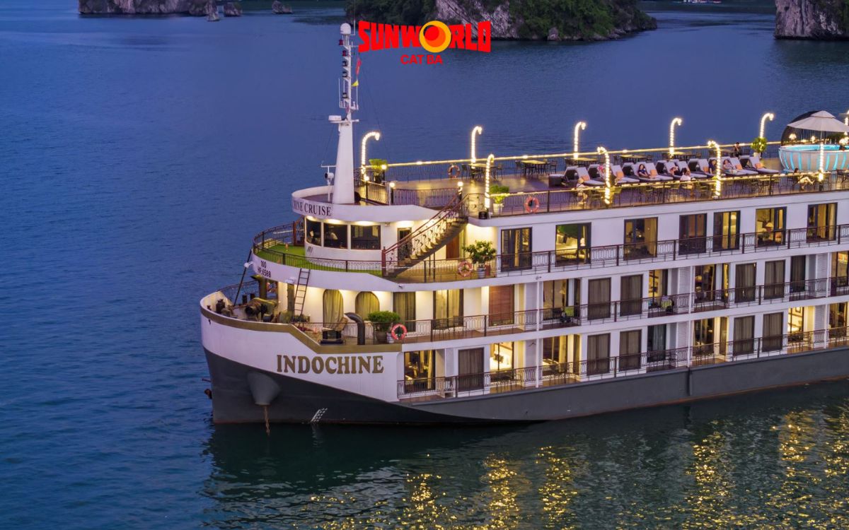 du thuyền Vịnh Lan Hạ