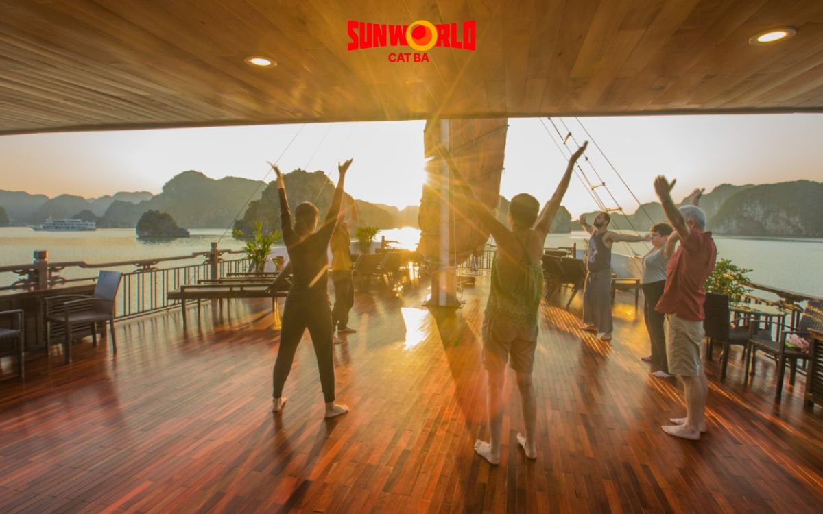 du thuyền Vịnh Lan Hạ